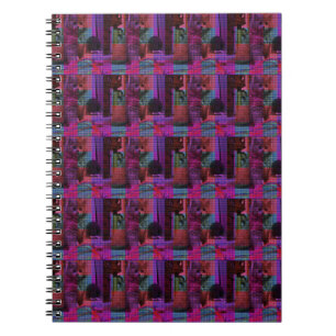 Caderno Espiral "Tartan Tails: O Gatinho Roxo Repleto"