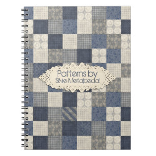 Caderno Espiral Teste padrão estofando de creme azul do quilter d