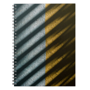 CADERNO ESPIRAL TÊXTIL PRETO E RODADO