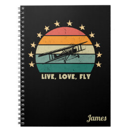 Caderno Espiral Texto "Live Love Fly", Avião Vintage Retro Sunset