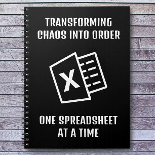 Caderno Espiral Transformando o caos em uma citação engraçada da o