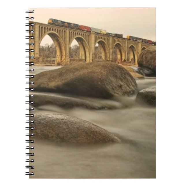Caderno Espiral Trem sobre James River (Frente)