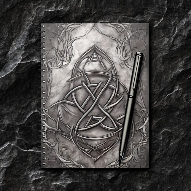 Caderno Espiral Triquetra Trinity Knot Silvery Pewter Faux Metal (Criador carregado)