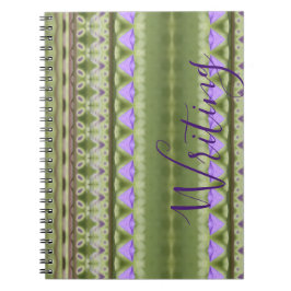 Caderno Espiral Um notebook Escrevendo com o Cobrir do Rico