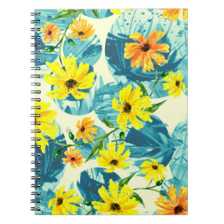 Caderno Espiral Um padrão criativo de aquarelas,