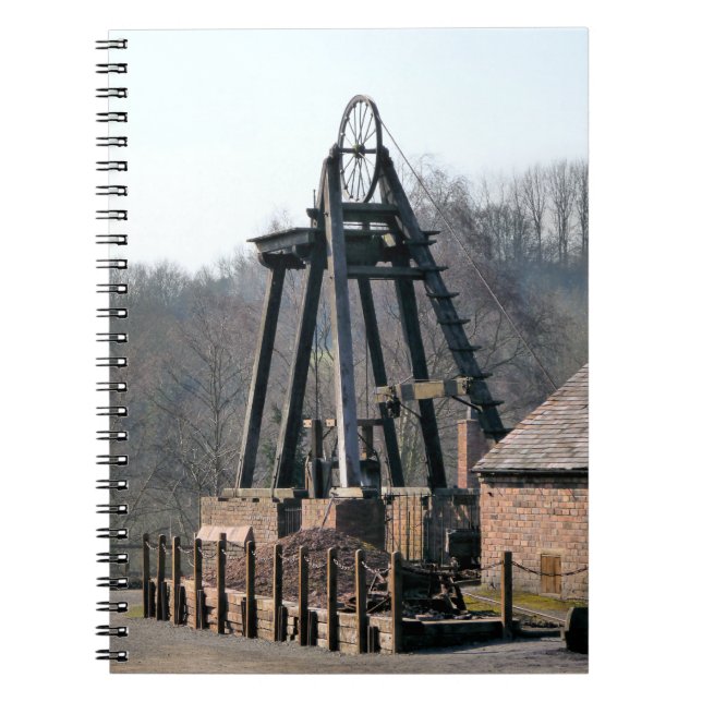 CADERNO ESPIRAL VELHA RODA DE VINHO DE PATTA DE INGLATERRA (Frente)