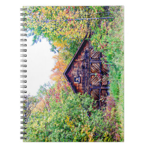 Caderno Espiral Velho Celeiro na Queda