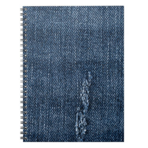 Caderno Espiral Velho denim rasgado: textura jeans.