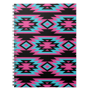 Caderno Espiral vintage com um padrão étnico decorativo perfeito.