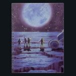 Caderno Espiral Vintage Science Ficting Earth Rover Aliens na Lua<br><div class="desc">Ilustração vintage de aliens futuristas e robôs de ficção científica apresentando um clássico design de quadrinhos de 50. Design de ficção científica retrô com astronautas alienígenas em um planeta estrangeiro com veículo espacial, lunar ou lua e olhando para a Terra e o espaço exterior e acenando. Um céu escuro com...</div>