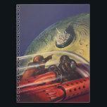 Caderno Espiral Vintage Science Fiction, Futurística City on Moon<br><div class="desc">Imagem de viagem de ilustração venenosa e ficção científica de transporte apresentando um clássico livro em quadrinhos retrô sci fi espaço e imagem planetária de astronautas ou aliens viajando em uma espaçonave voando sobre uma metrópole futurista na lua.</div>