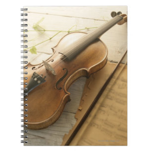 Caderno Espiral Violino e partitura