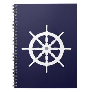 Caderno Espiral Volante no fundo dos azuis marinhos