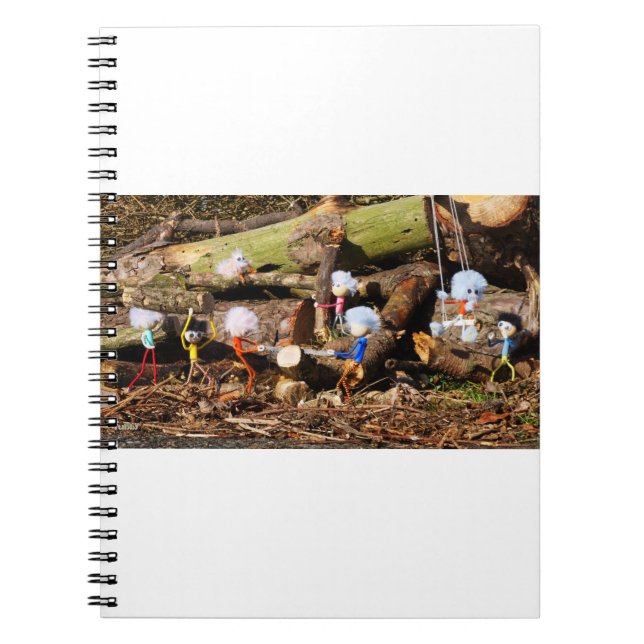 Caderno Espiral Werkende Fubby's in hun houtzagerij. (Frente)