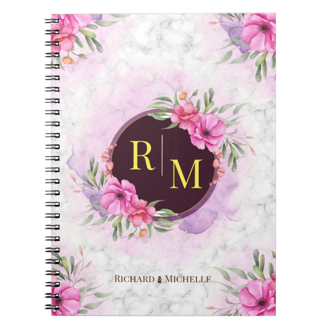 Caderno Espiral Wreath Floral - Letra inicial Monograma - Nome Mar (Frente)