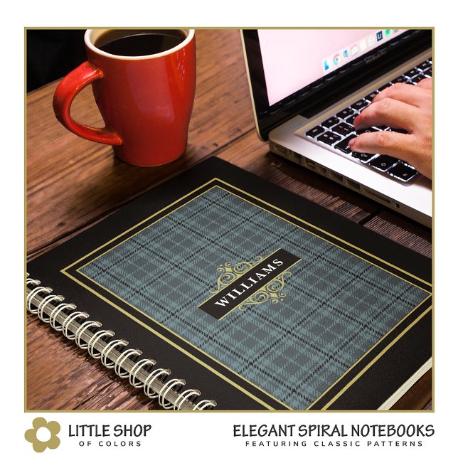 Caderno Espiral Xadrez Preto Elegante com Monograma em Dourado (Criador carregado)