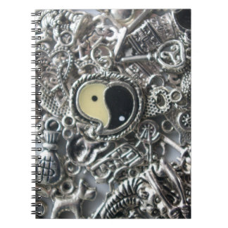 Caderno Espiral yang charm