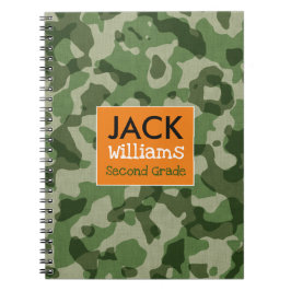 Caderno verde da escola de Camo