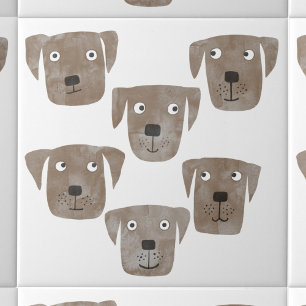 Cães de varejo Labrador de Chocolate Bonito