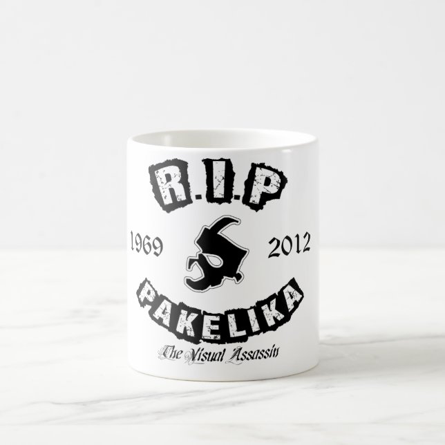 Café 11 onças. Caneca do tributo de Pakelika (Centro)