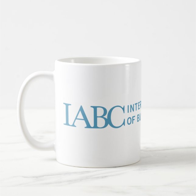 Café A caneca do logotipo de IABC (Esquerda)