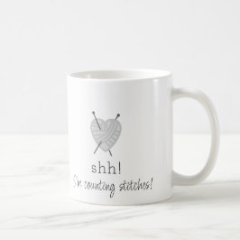 Café A tricotar Shh! Estou contando pontos de caneca di