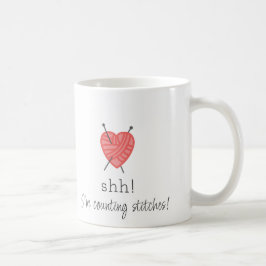 Café A tricotar Shh! Estou contando pontos de caneca di