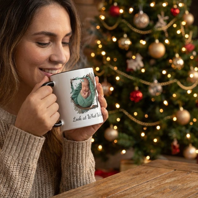 Café Anúncio de Nascimento Divertido com Foto Caneca Pe (Criador carregado)