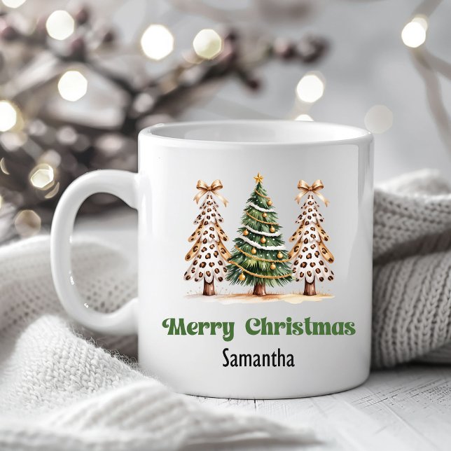 Café Árvores de Natal Leopardo Refinadas Caneca Nome Pe (Refined Leopard Christmas Trees Custom Name Mug)