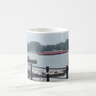 Café Balsa da ilha de Kelley, Ohio na caneca da foto do