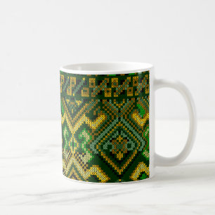 Café Caneca com Padrão de Bordado Cruzado no Estilo Ucr