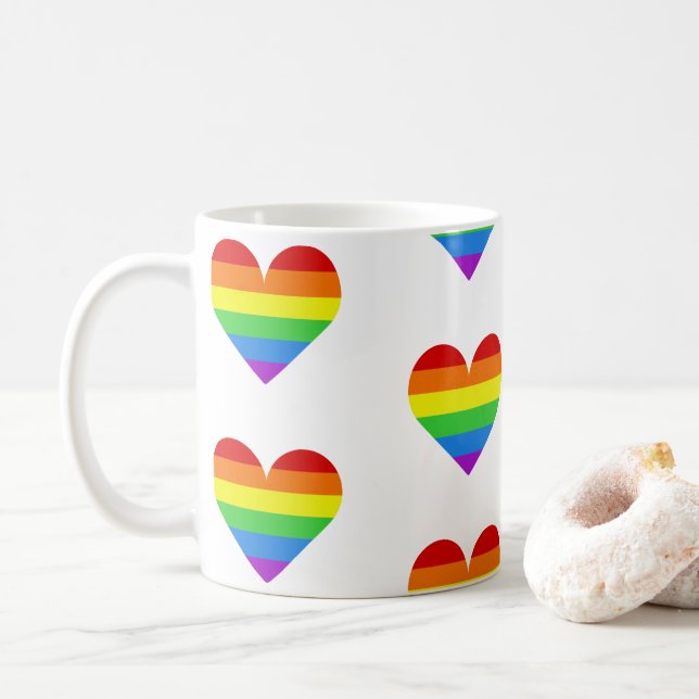 Café Caneca com Padrão de Coração em Arco-íris (Com Donut)