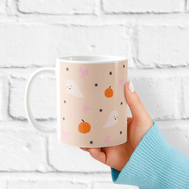 Café Caneca com padrão de fantasma de Halloween de outo (Criador carregado)