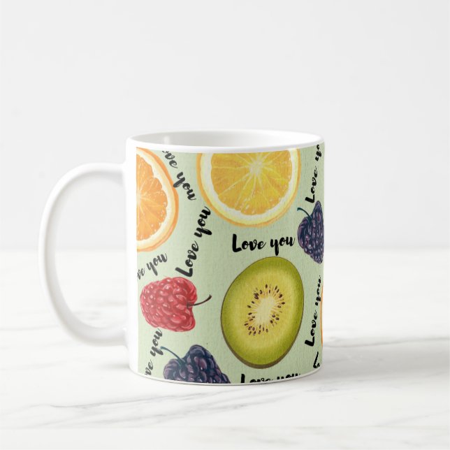 Café Caneca com padrão vibrante de frutas e 'Amo Você' (Esquerda)