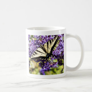 Café Caneca da borboleta de Swallowtail