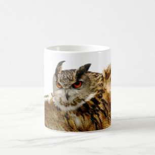 Café Caneca da coruja de Eagle em vôo