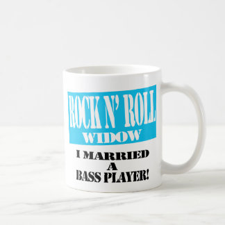 Café Caneca da viúva do rolo de N da rocha - baixista!