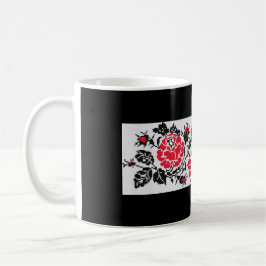 Café Caneca das rosas vermelhas do bordado de