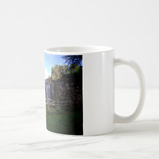 Café caneca de 11 onças - roda de água do moinho da