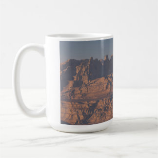 Café caneca de 14 oz com imagem "Peggy's Lookout"