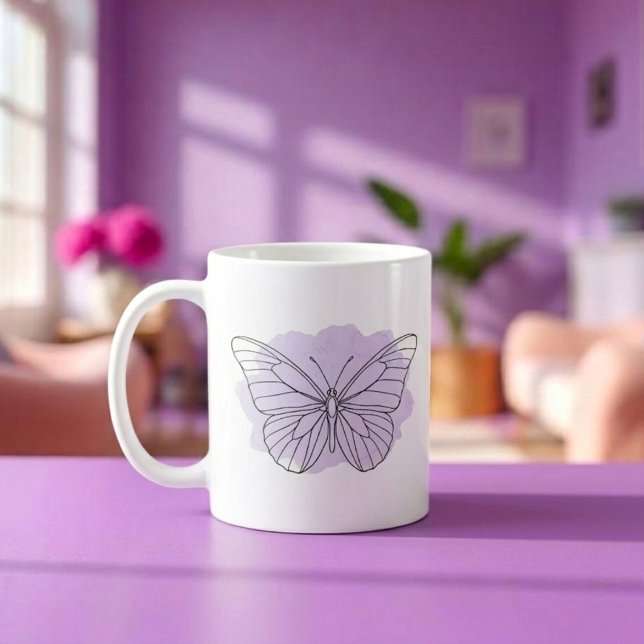Café Caneca de água-forte de borboleta lavanda minimali (Aesthetic line art butterfly, purple watercolor coffee mug)