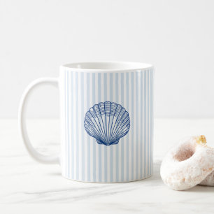 Café Caneca de arte com listra azul e conchas marinhas 
