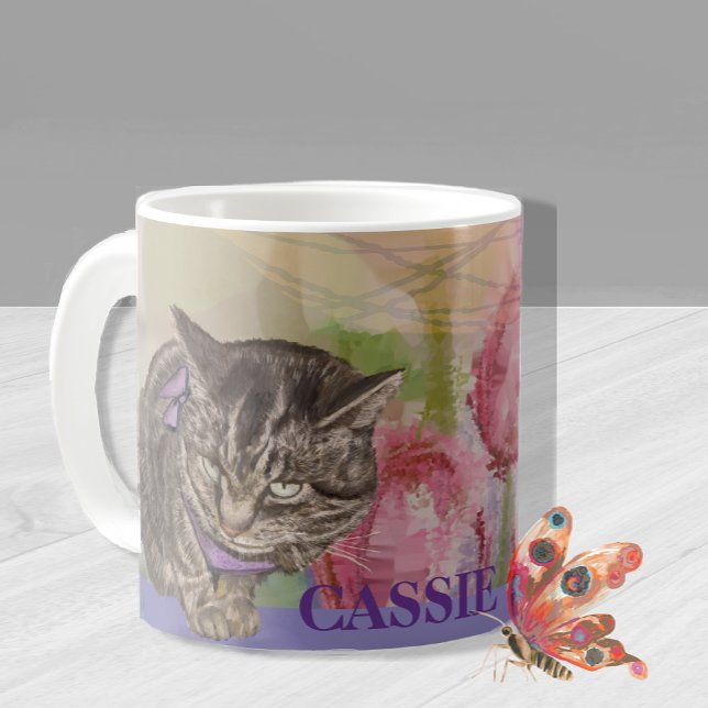 Café Caneca de Arte Gata Personalizada Pintada à Mão co (Purple Floral Cat Mug with a butterfly )