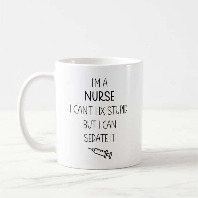 Café Caneca de Enfermeira Engraçada | Presente Personal (Esquerda)