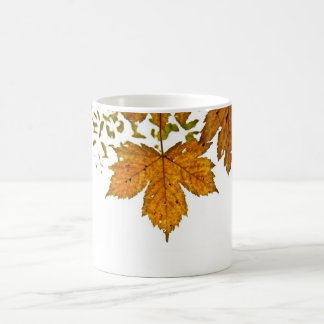 Café Caneca de folhas de outono
