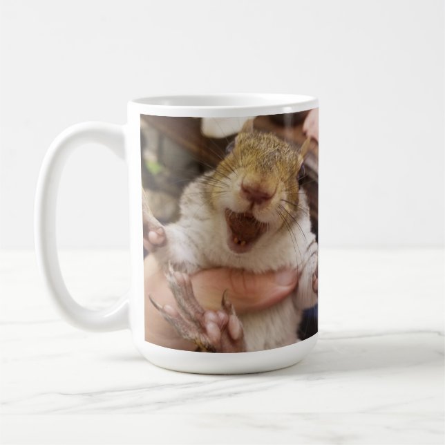 Café Caneca de HRH Claudia (Esquerda)