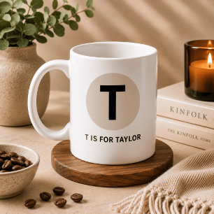 Café Caneca de Inicial Moderna – Design “T é para [Nome