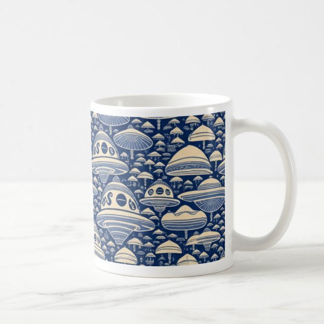 Café Caneca de Invasão Alienígena (Direita)