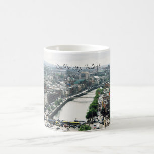 Café Caneca de Ireland, skyline da cidade de Dublin