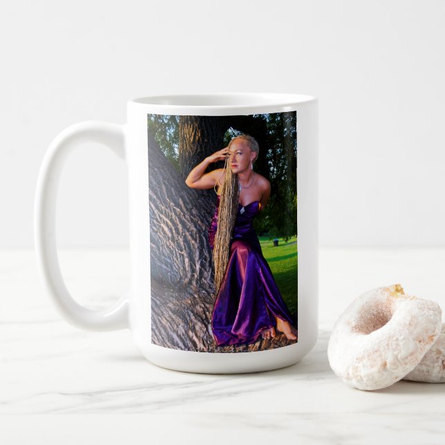 Café Caneca de Rachel com vestido roxo (Com Donut)